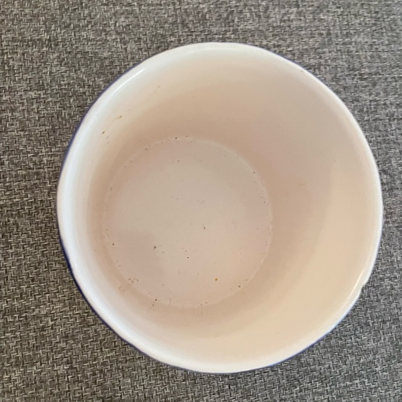 Hand painted in Brazil covered canister. See chips as noted. - Picture 11 of 11